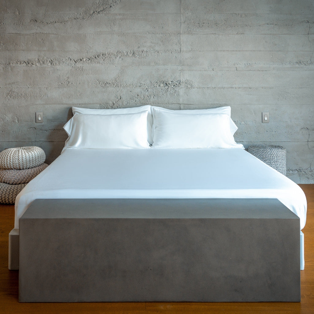 Eucalyptus Silk Sheets – Cooling, Breathable & Hypoallergenic | Luxury Comfort - Cozy Home Life