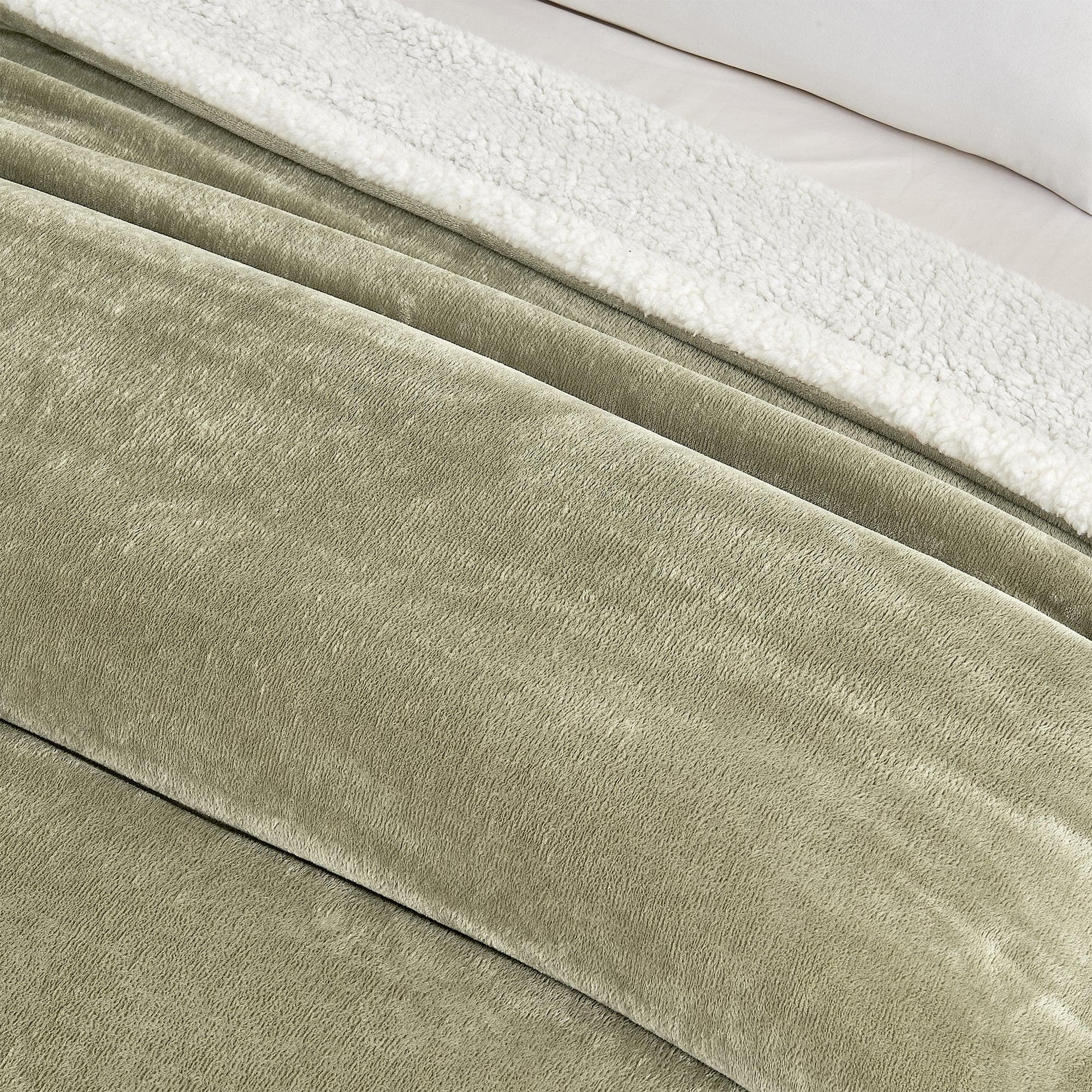 Velvet Plush Sherpa Luxury Bed Blanket - Kinsley Collection - Cozy Home Life