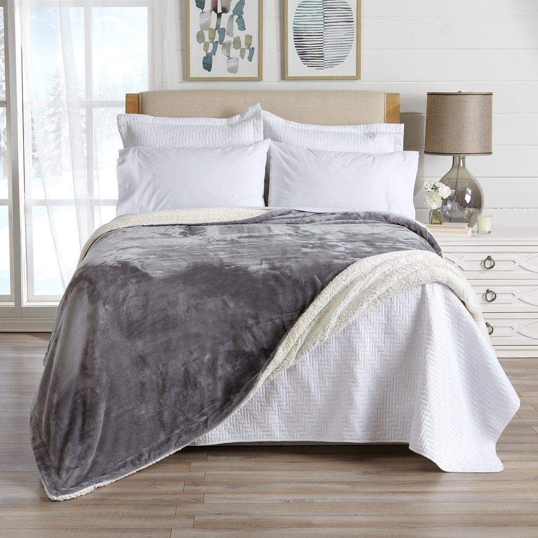 Velvet Plush Sherpa Luxury Bed Blanket - Kinsley Collection - Cozy Home Life