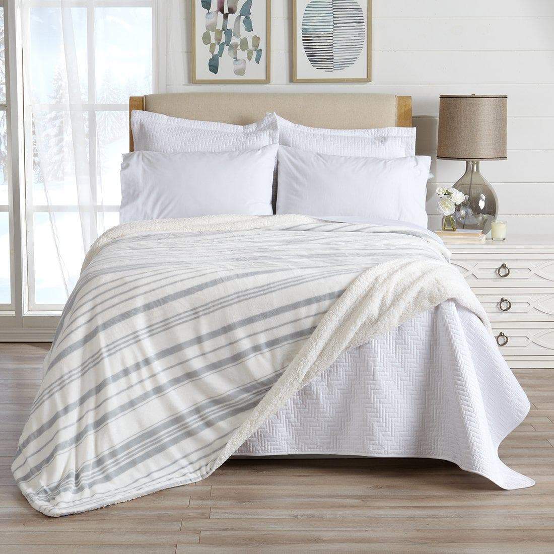 Velvet Plush Sherpa Luxury Bed Blanket - Kinsley Collection - Cozy Home Life